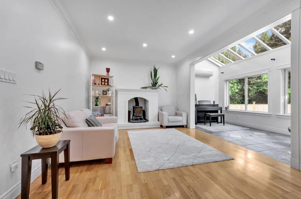 425 TEMPE CRESCENT, North Vancouver, BC — Residential for Sale - Main Photo