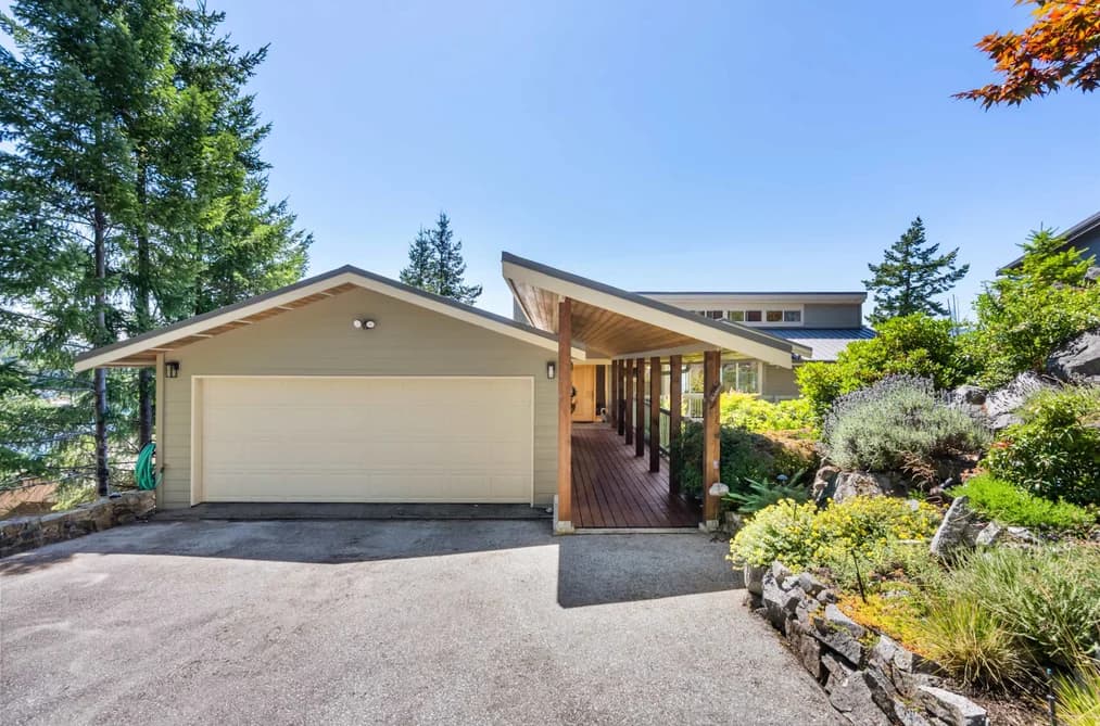 4266 ORCA ROAD, Garden Bay, BC — Residential for Sale - Photo 2