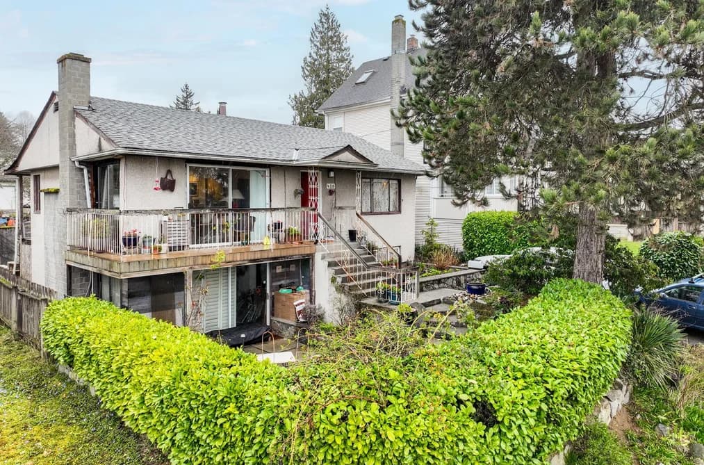 428 E 7TH STREET, North Vancouver, BC — Residential for Sale - Photo 2