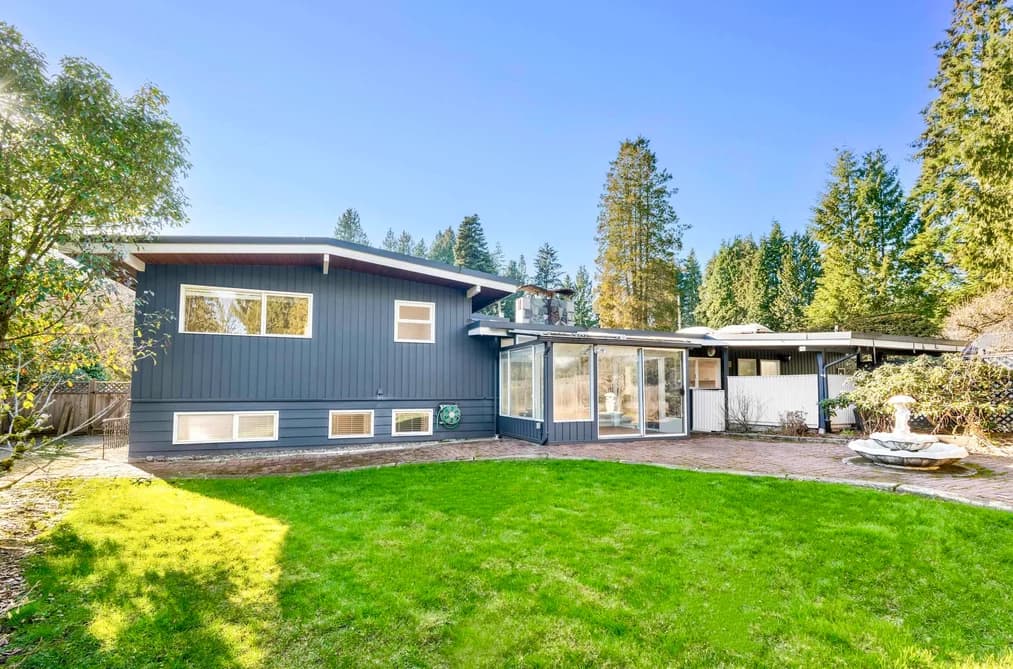 429 NEWLANDS ROAD, West Vancouver, BC — Residential for Sale - Photo 2