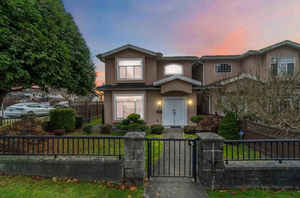 4292 PARKER STREET, Burnaby, BC — Residential for Sale - Main Photo