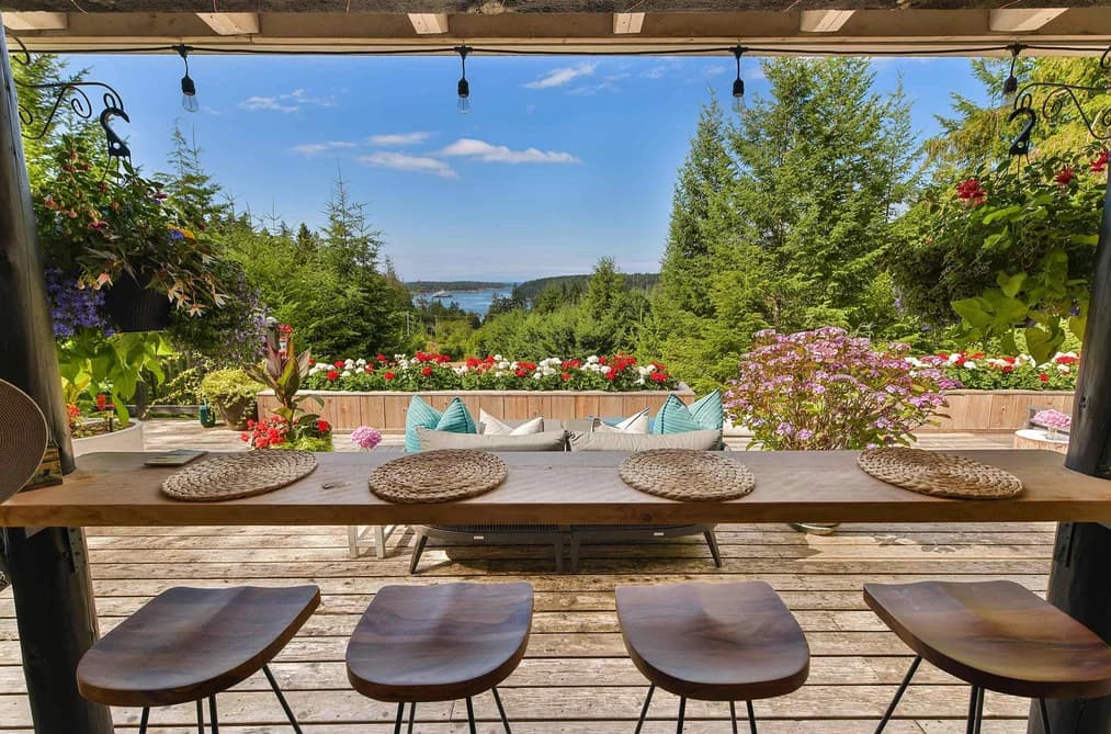 430 MCKERCHER ROAD, Mayne Island, BC — Residential for Sale - Main Photo
