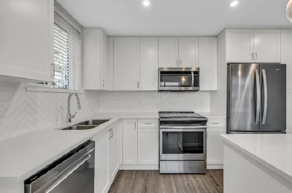 4301 2180 KELLY AVENUE, Port Coquitlam, BC — Residential for Sale - Photo 2