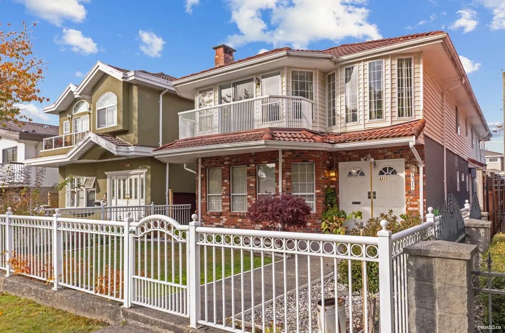 4317 GEORGIA STREET, Burnaby, BC — Residential for Sale - Photo 2
