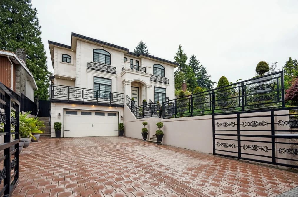 4319 SOUTHWOOD STREET, Burnaby, BC — Residential for Sale - Photo 2
