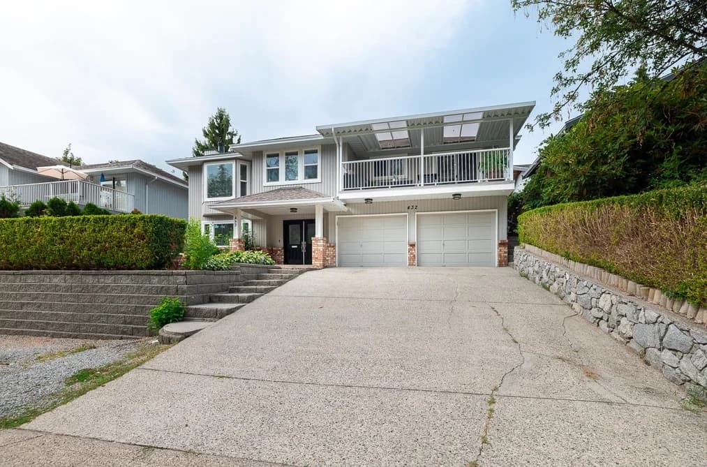 432 RIVERVIEW CRESCENT, Coquitlam, BC — Residential for Sale - Photo 2
