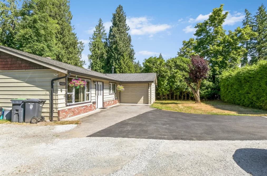 4323 200 STREET, Langley, BC — Residential for Sale - Photo 2