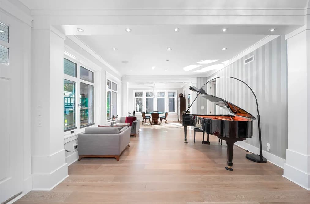 4333 KEVIN PLACE, Vancouver, BC — Residential for Sale - Photo 2