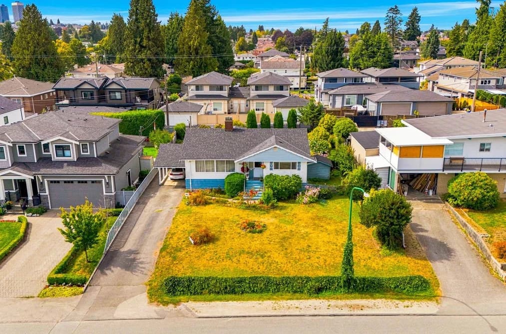 4335 BARKER AVENUE, Burnaby, BC — Residential for Sale - Main Photo