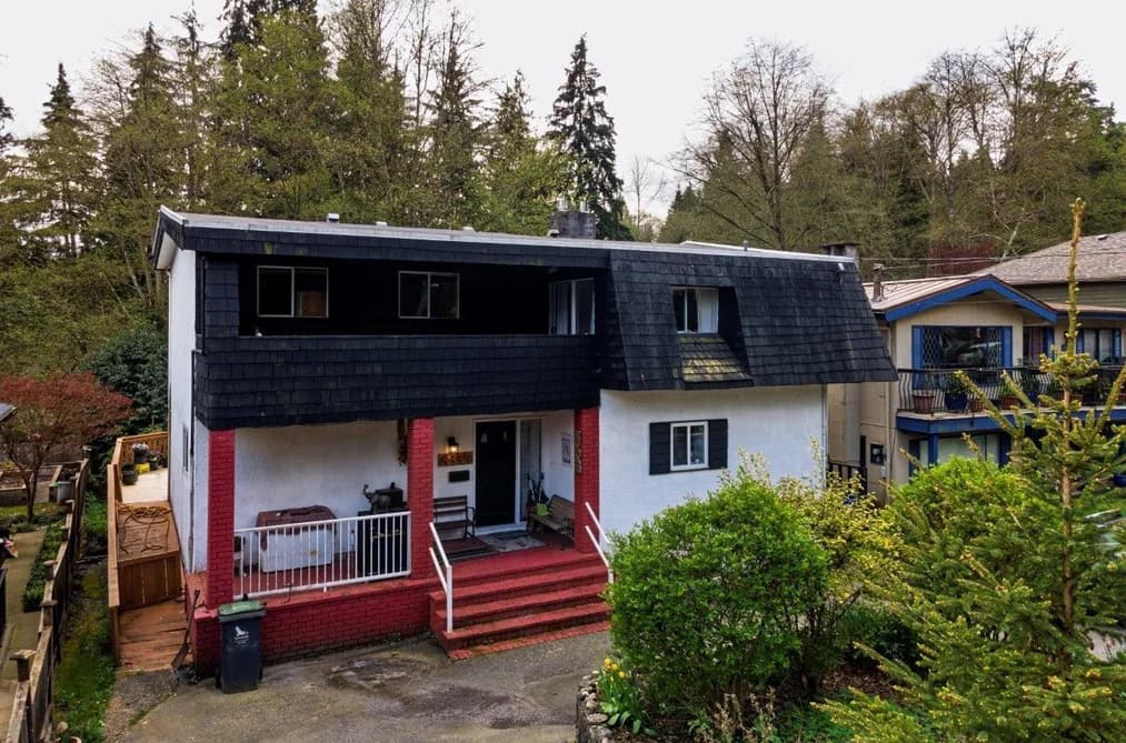 4339 CLIFFMONT ROAD, North Vancouver, BC — Residential for Sale - Photo 2