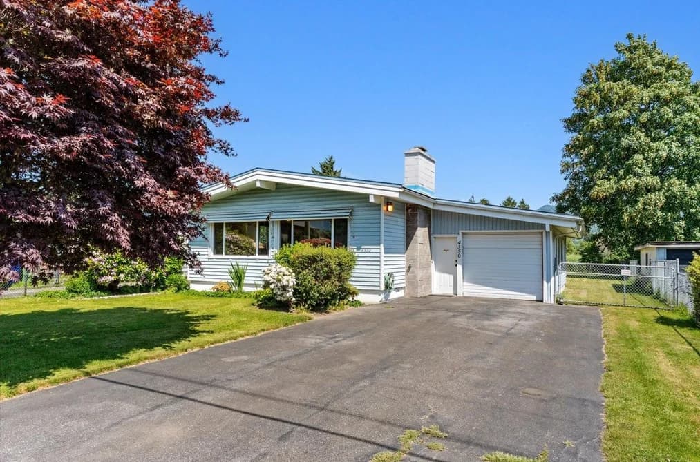 4350 CYPRESS STREET, Yarrow, BC — Residential for Sale - Photo 2
