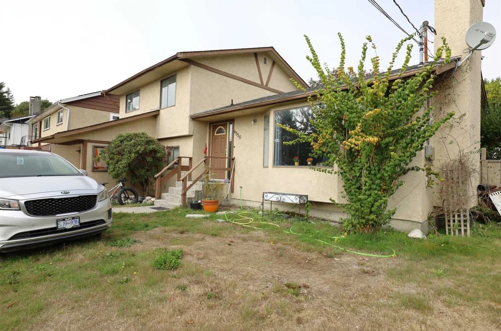 4356 CAMEO ROAD, Sechelt, BC — Residential for Sale - Main Photo