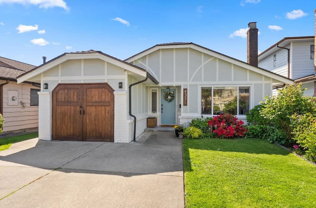 House for sale at 4371 Hermitage Drive Richmond British Columbia - MLS: R3141675