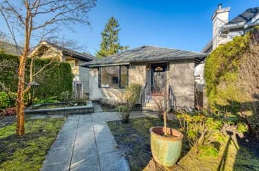 House for sale at 4377 W 12th Avenue Vancouver British Columbia - MLS: R3145094