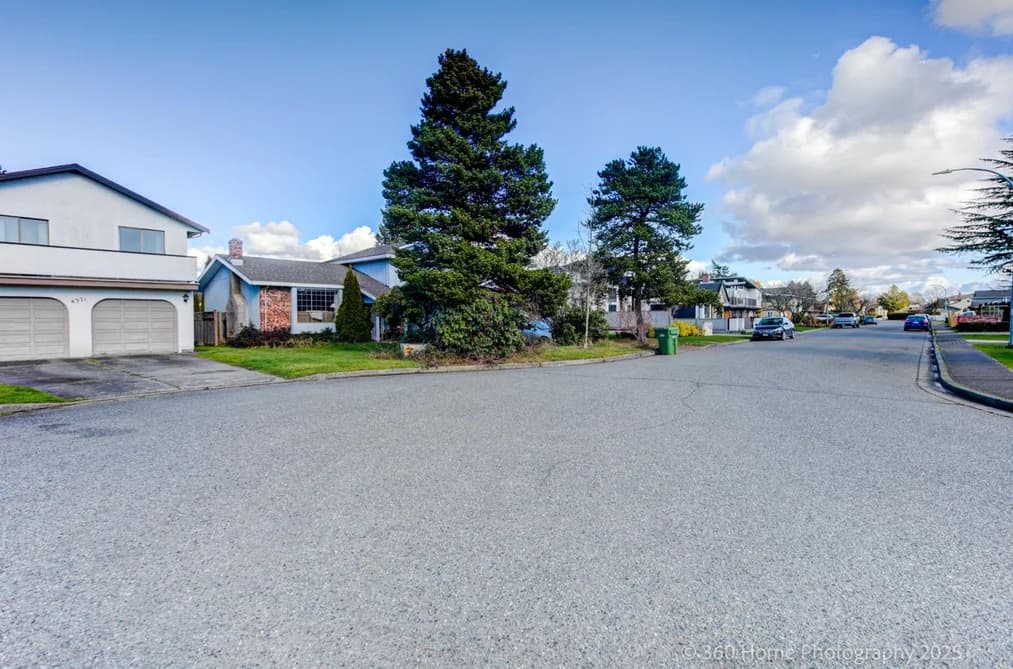 4391 DEERFIELD CRESCENT, Richmond, BC — Residential for Sale - Photo 2