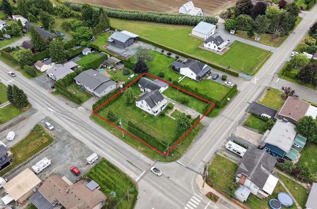 4392 WILSON ROAD, Yarrow, BC — Residential for Sale - Photo 2