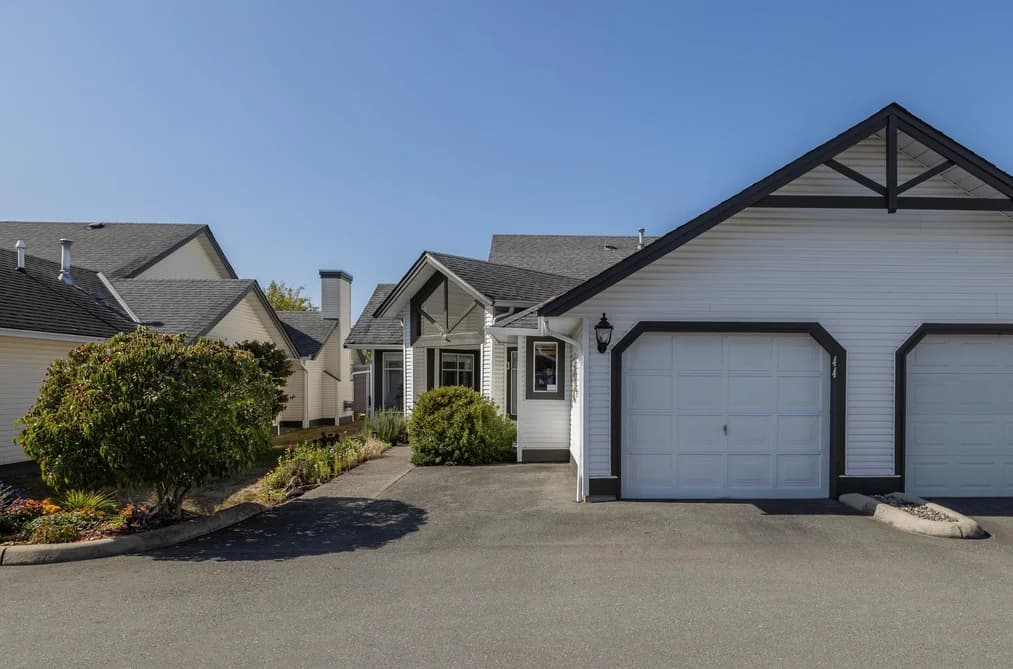 44 19649 53 AVENUE, Langley, BC — Residential for Sale - Main Photo
