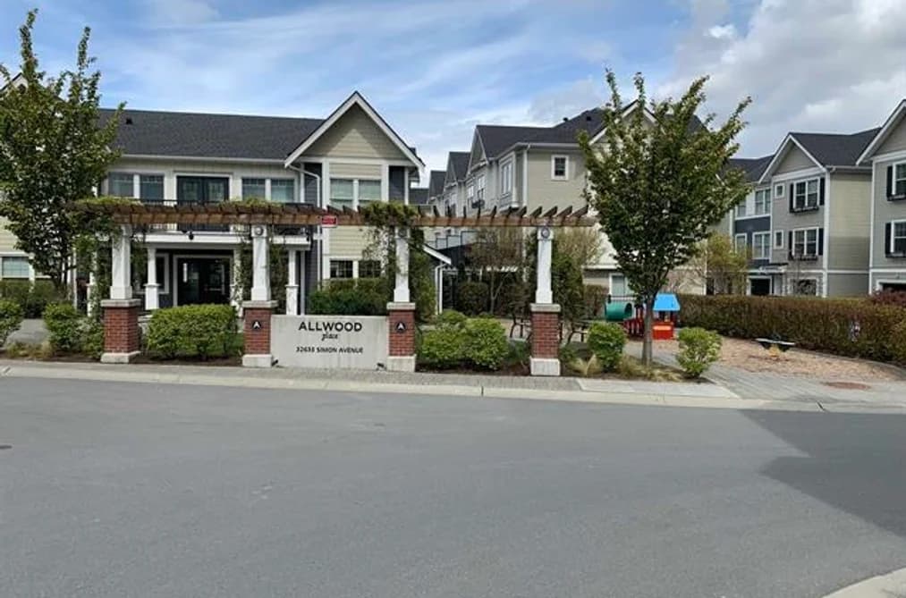 44 32633 SIMON AVENUE, Abbotsford, BC — Residential for Sale - Main Photo