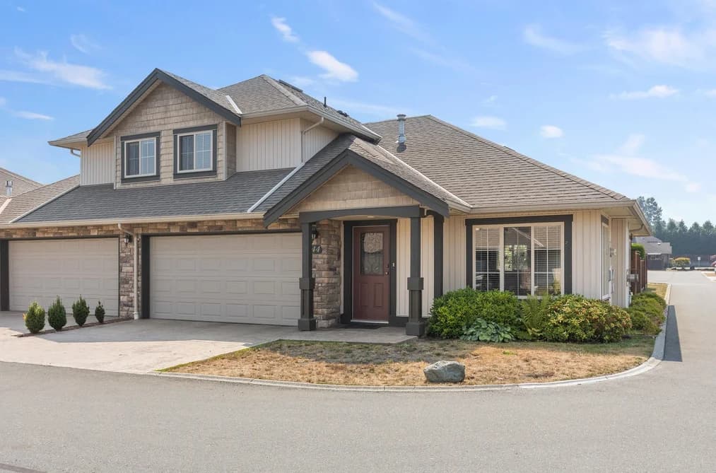 44 6449 BLACKWOOD LANE, Chilliwack, BC — Residential for Sale - Main Photo
