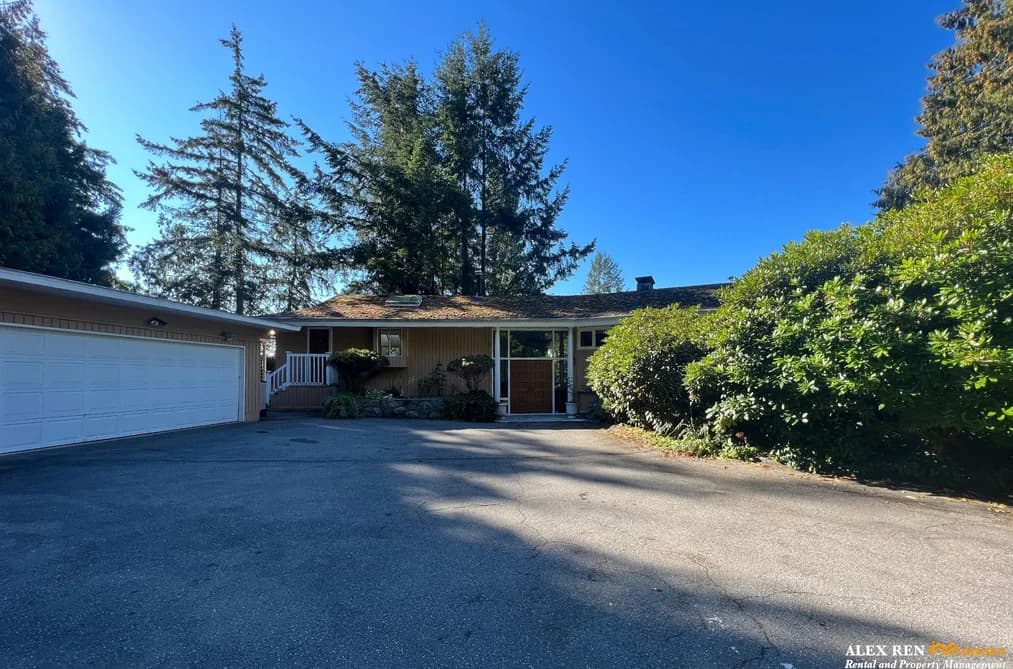 4408 WOODPARK ROAD, West Vancouver, BC — Residential for Sale - Photo 2