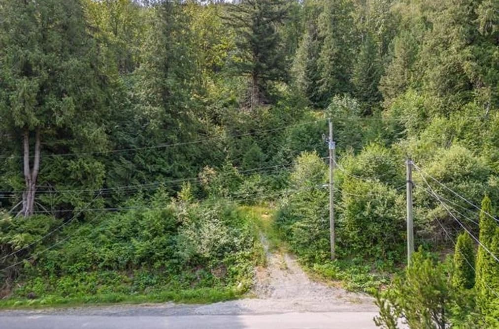 44296 Bayview Rd Road, Mission, BC - Property for Sale - Photo 2 of 10 44296 Bayview Rd Road, Mission, BC - Property for Sale - Photo 2 of 10