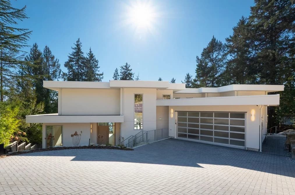 4437 PICCADILLY NORTH, West Vancouver, BC — Residential for Sale - Main Photo
