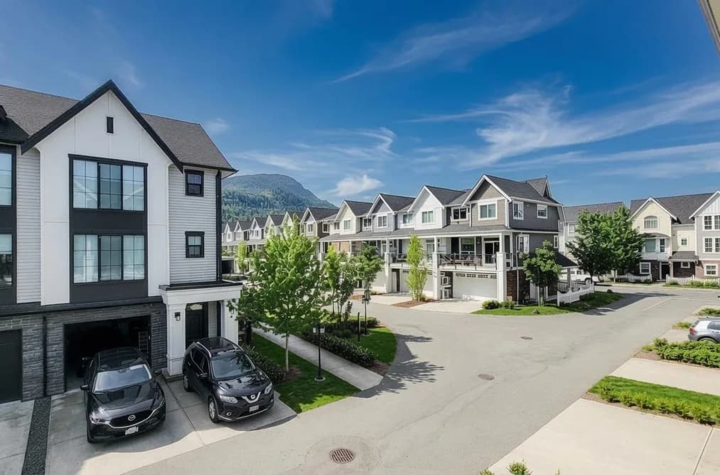 44486 SHERRY DRIVE, Chilliwack, BC — Residential for Sale - Main Photo