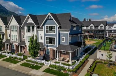Row House (Non-Strata) for sale at 44529 Freshwater Drive Chilliwack British Columbia - MLS: R3126870