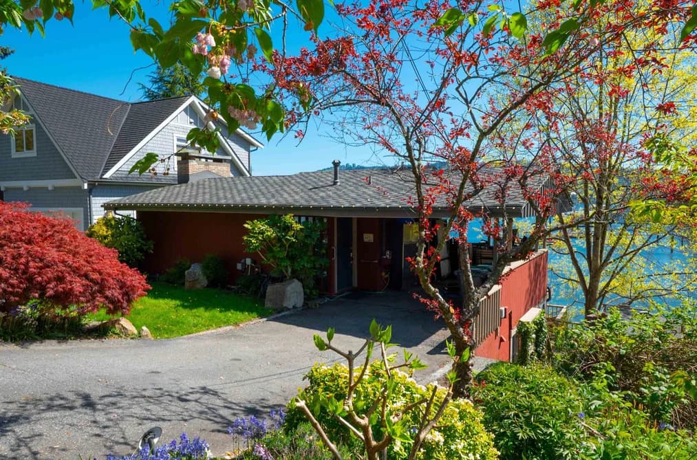 4455 HARRIS PLACE, North Vancouver, BC — Residential for Sale - Main Photo