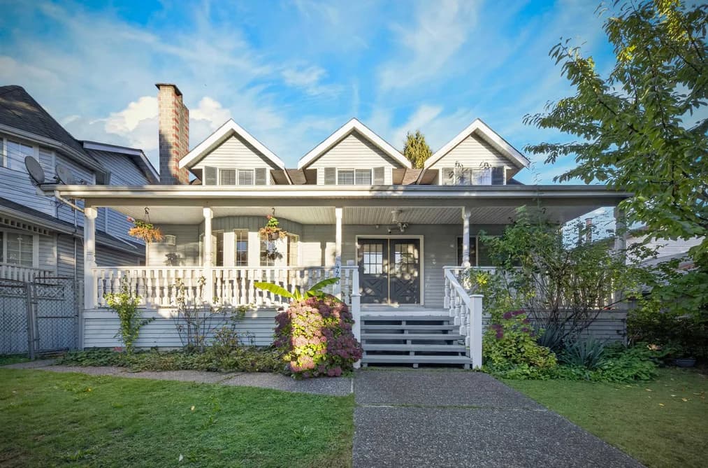 4460 ATLEE AVENUE, Burnaby, BC — Residential for Sale - Photo 2