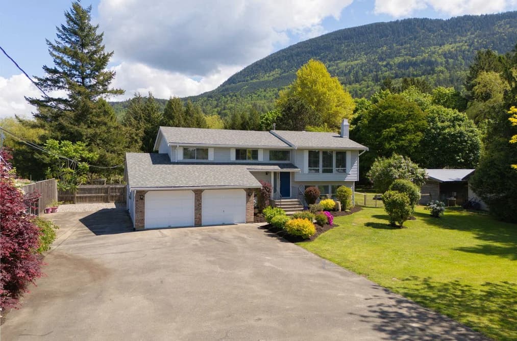 4460 WILSON ROAD, Yarrow, BC — Residential for Sale - Main Photo