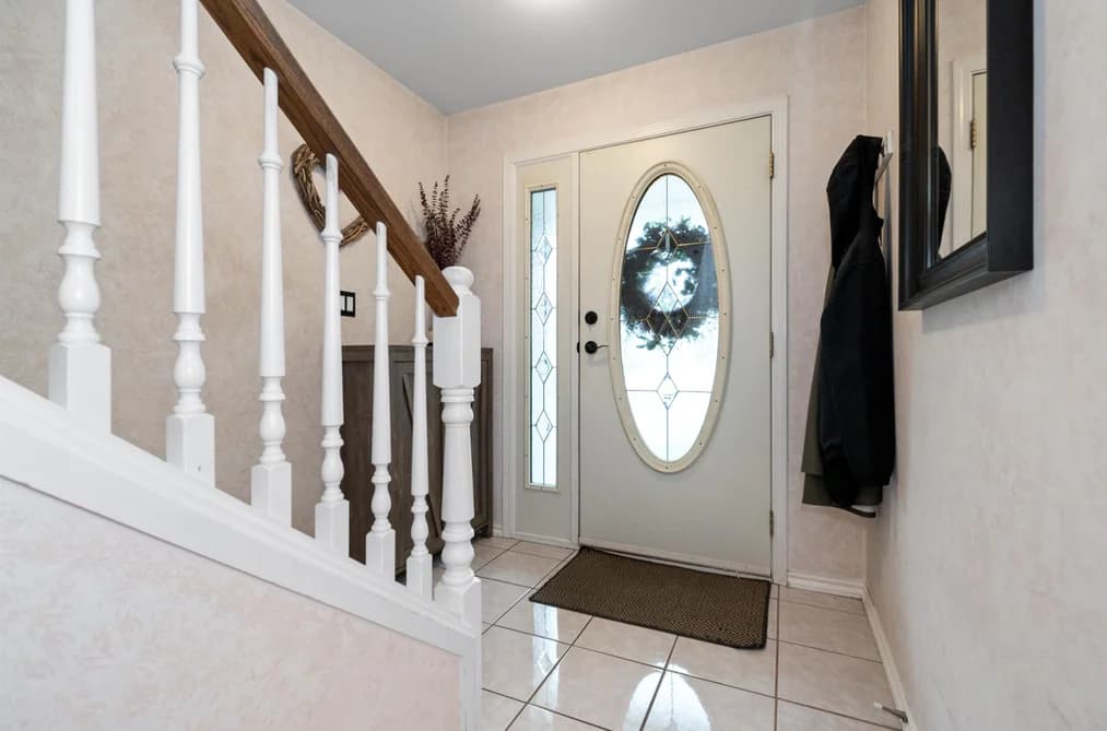 44600 MICHAEL DRIVE, Chilliwack, BC — Residential for Sale - Photo 2