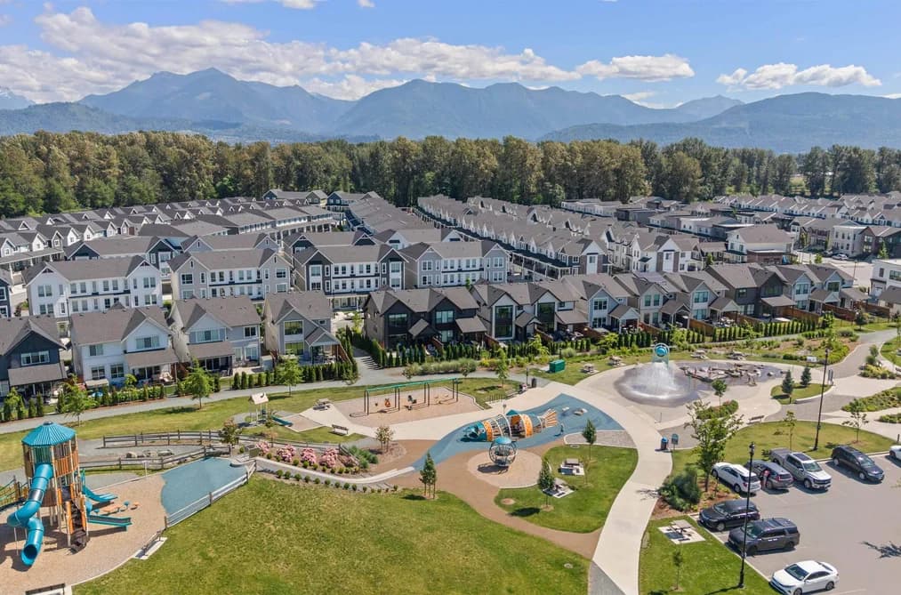 44738 WILLOWSTREAM ROAD, Chilliwack, BC — Residential for Sale - Photo 2