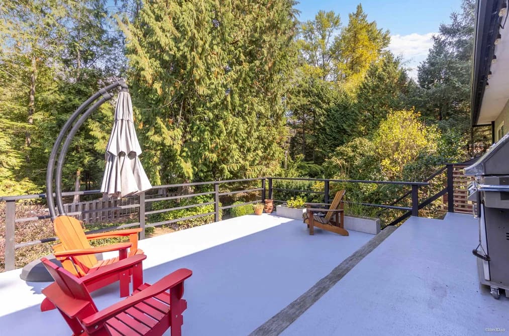 4482 COVE CLIFF ROAD, North Vancouver, BC — Residential for Sale - Photo 2