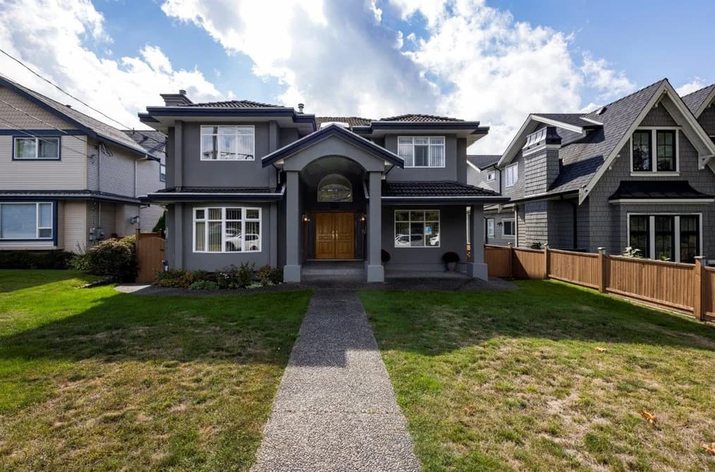 449 E 16TH STREET, North Vancouver, BC — Residential for Sale - Main Photo