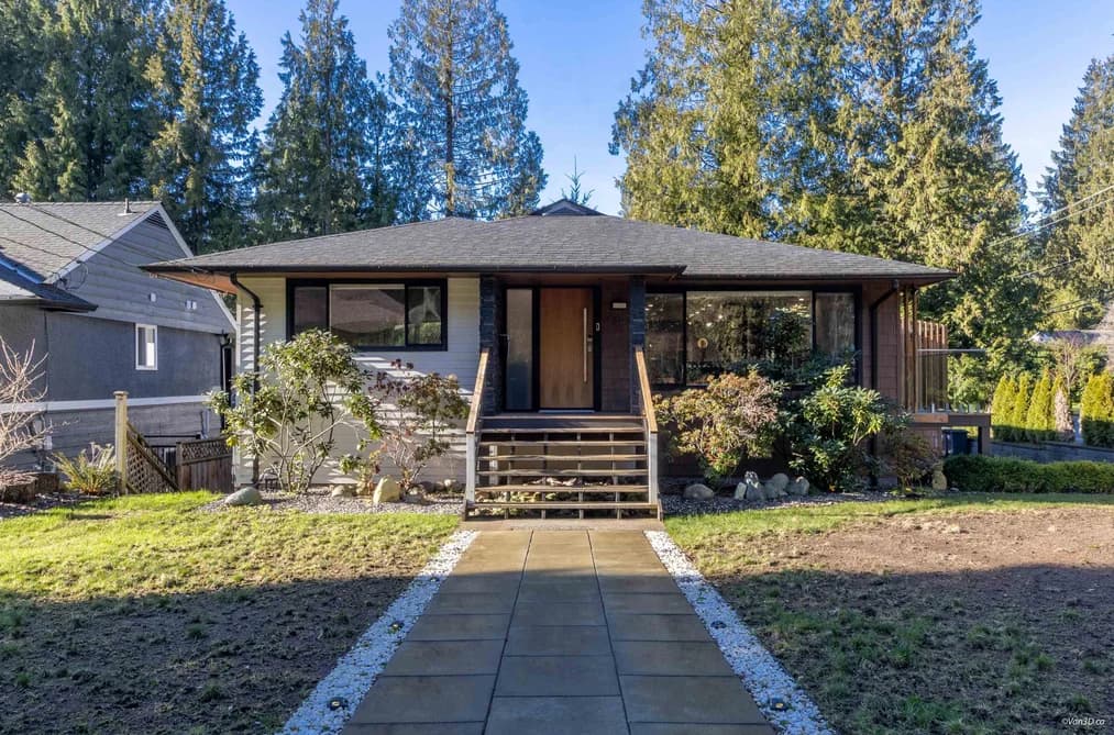 4491 PRIMROSE LANE, North Vancouver, BC — Residential for Sale - Photo 2