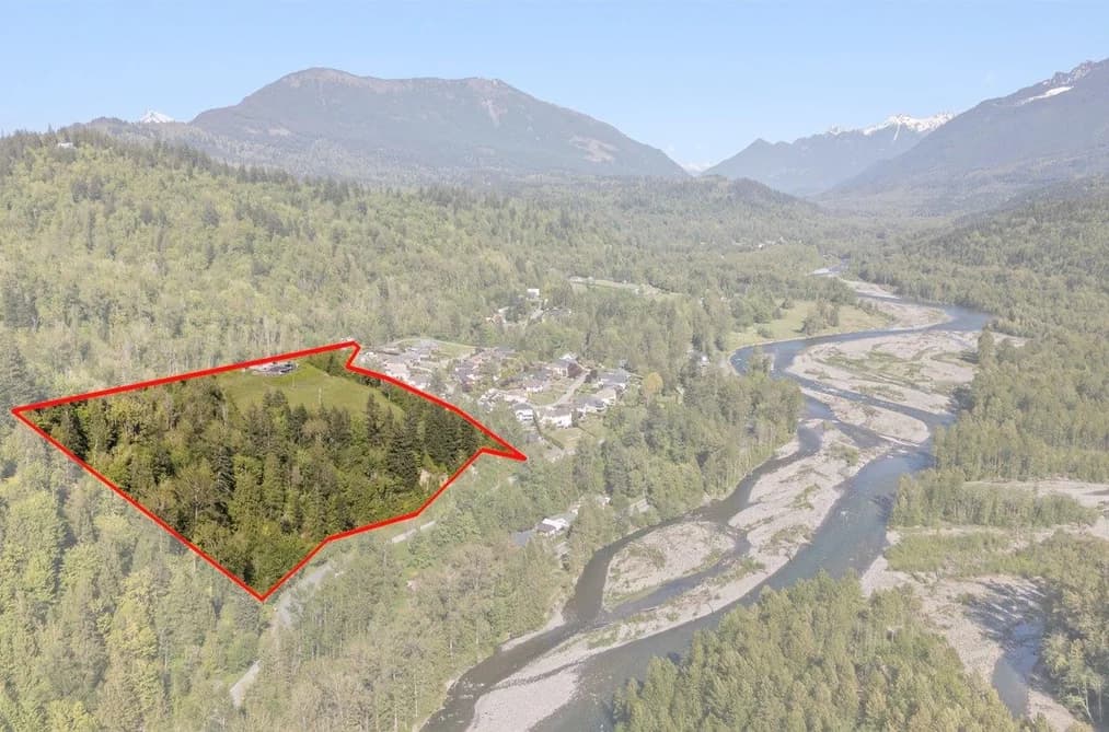 4495 HIRSCHMAN ROAD, Chilliwack, BC — Residential for Sale - Photo 2