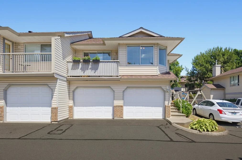 45 2023 WINFIELD DRIVE, Abbotsford, BC — Residential for Sale - Photo 2
