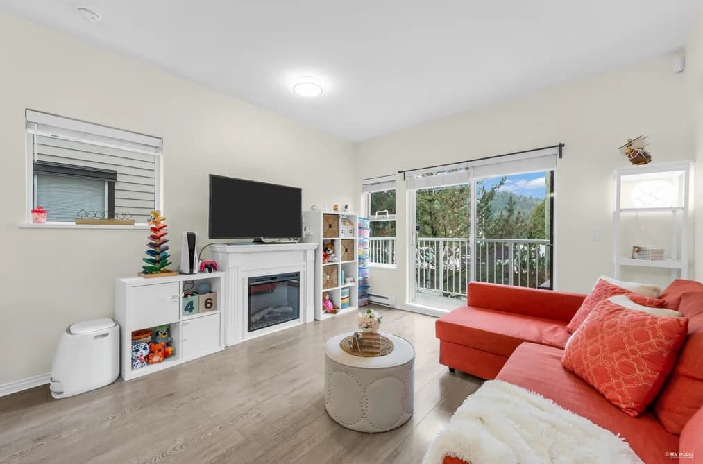 45 730 FARROW STREET, Coquitlam, BC — Residential for Sale - Photo 2