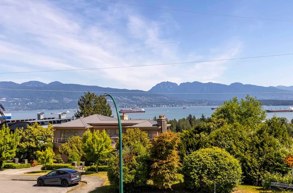 4514 BELLEVUE DRIVE, Vancouver, BC — Residential for Sale - Photo 2