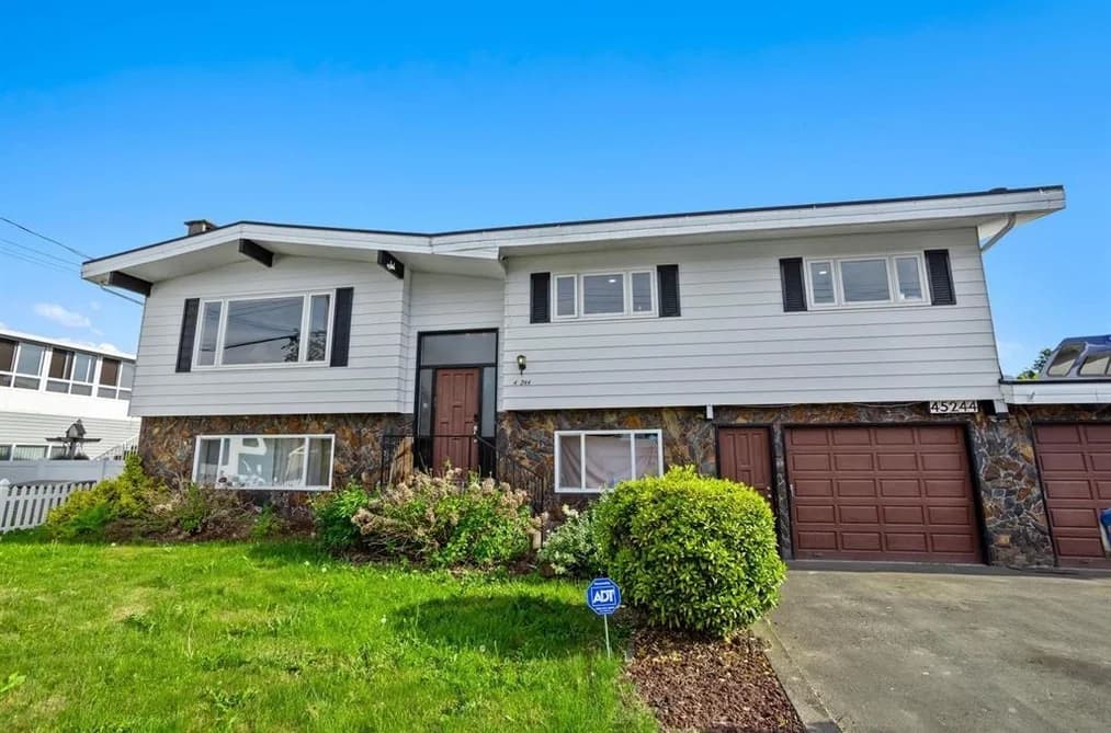 45244 STEVENSON ROAD, Chilliwack, BC — Residential for Sale - Main Photo