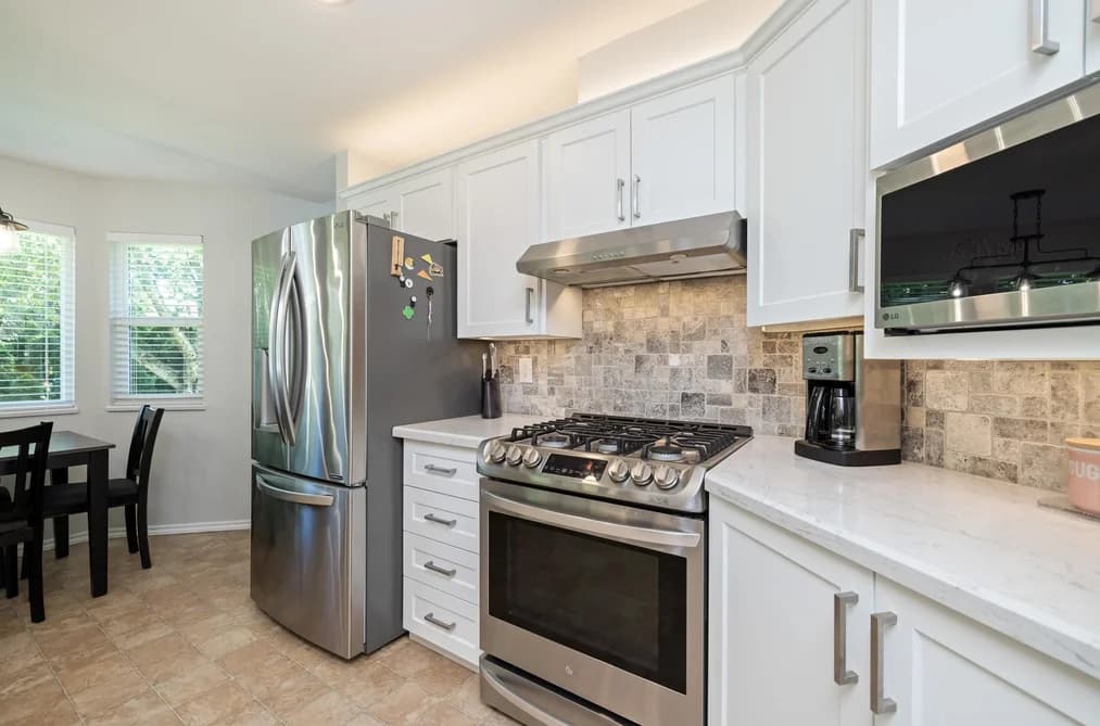 45257 RAVEN PLACE, Chilliwack, BC — Residential for Sale - Photo 2