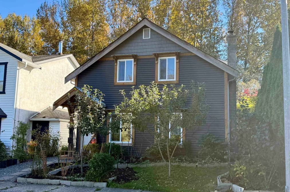 45276 CREEKSIDE DRIVE, Chilliwack, BC — Residential for Sale - Photo 2