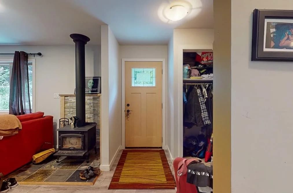 4540 MERRILL ROAD, Pender Harbour, BC — Residential for Sale - Photo 2