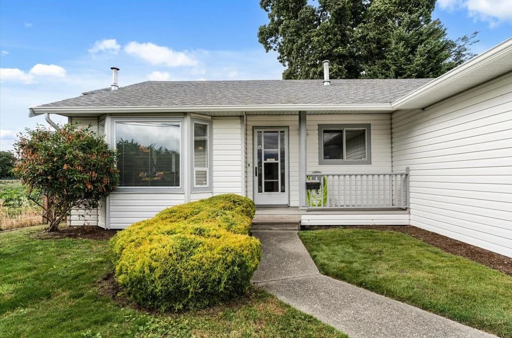 45495 STEVENSON ROAD, Chilliwack, BC — Residential for Sale - Photo 2