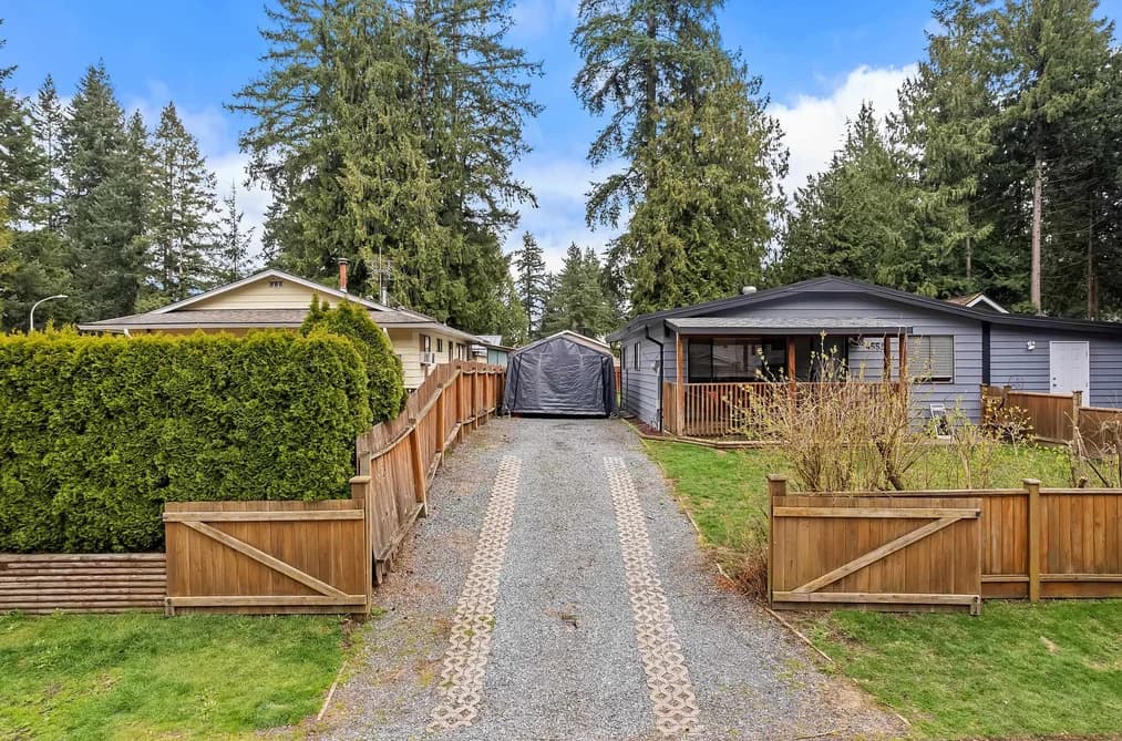 4552 200A STREET, Langley, BC — Residential for Sale - Photo 2