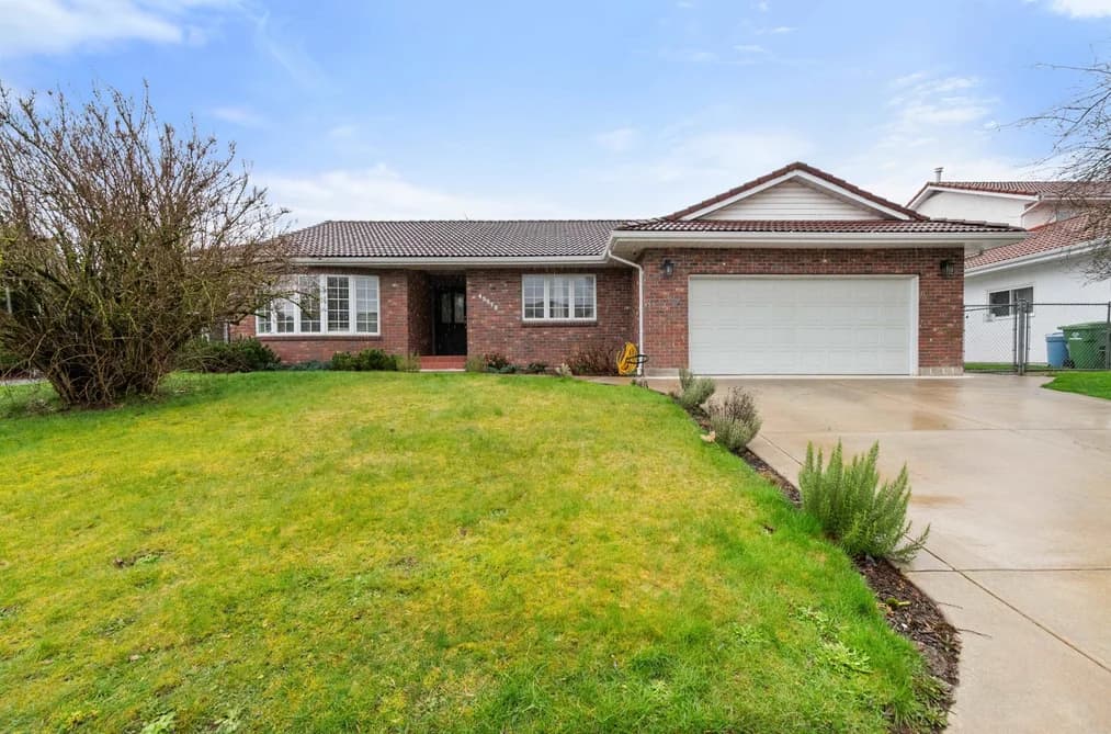 45578 WORTHINGTON PLACE, Chilliwack, BC — Residential for Sale - Photo 2