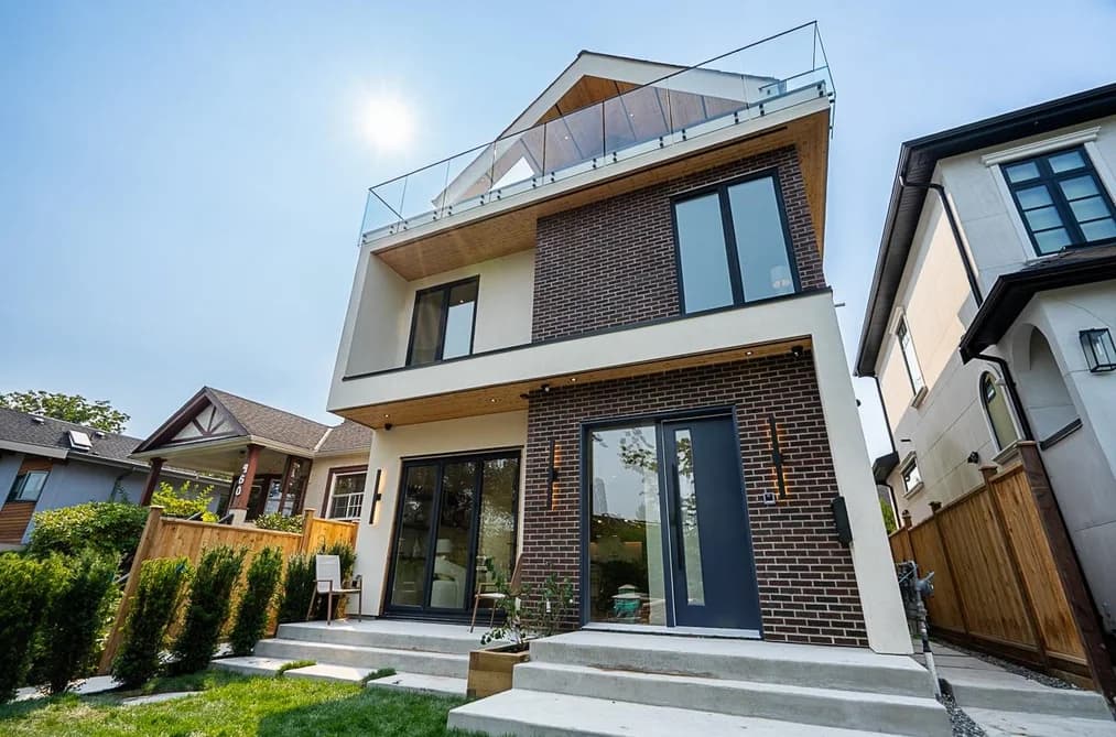 1 456 E 38TH AVENUE, Vancouver, BC — Residential for Sale - Photo 2