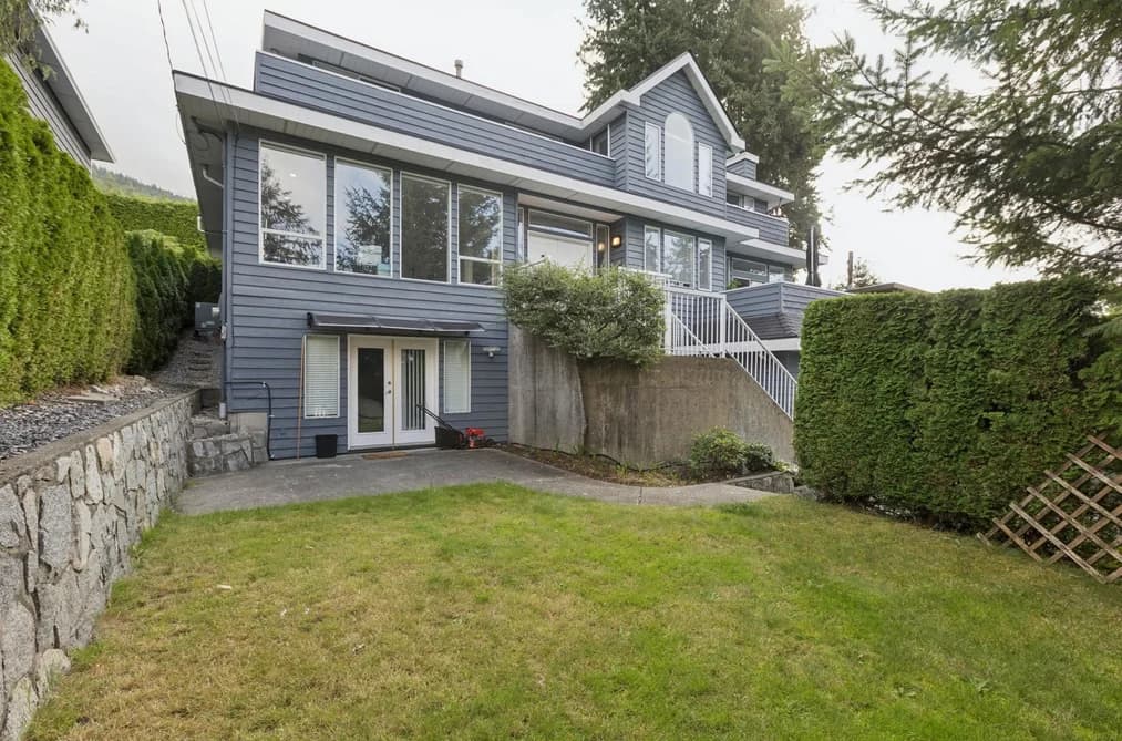 456 Montroyal Boulevard, North Vancouver, BC - MLS: R3164078 - Photo 1 456 Montroyal Boulevard, North Vancouver, BC - MLS: R3164078 - Photo 1