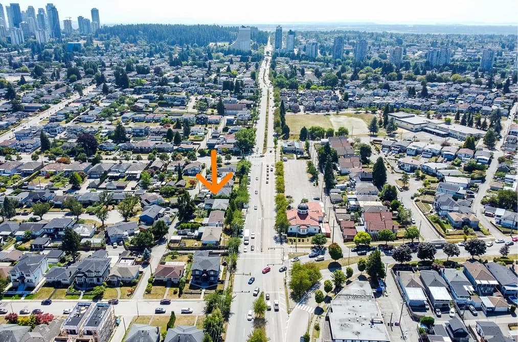4560 BOUNDARY ROAD, Burnaby, BC — Residential for Sale - Photo 2